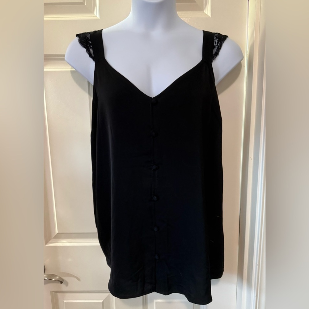 Torrid Black Sleeveless Buttoned Camisole